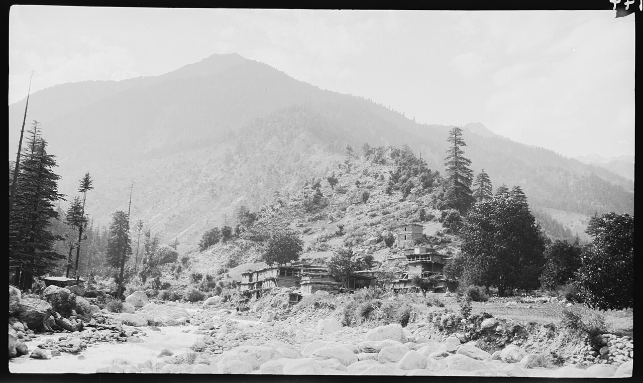 Kunisht (Rumbur Sheikhandeh) in Rumbur Valley, 14 May 1929.