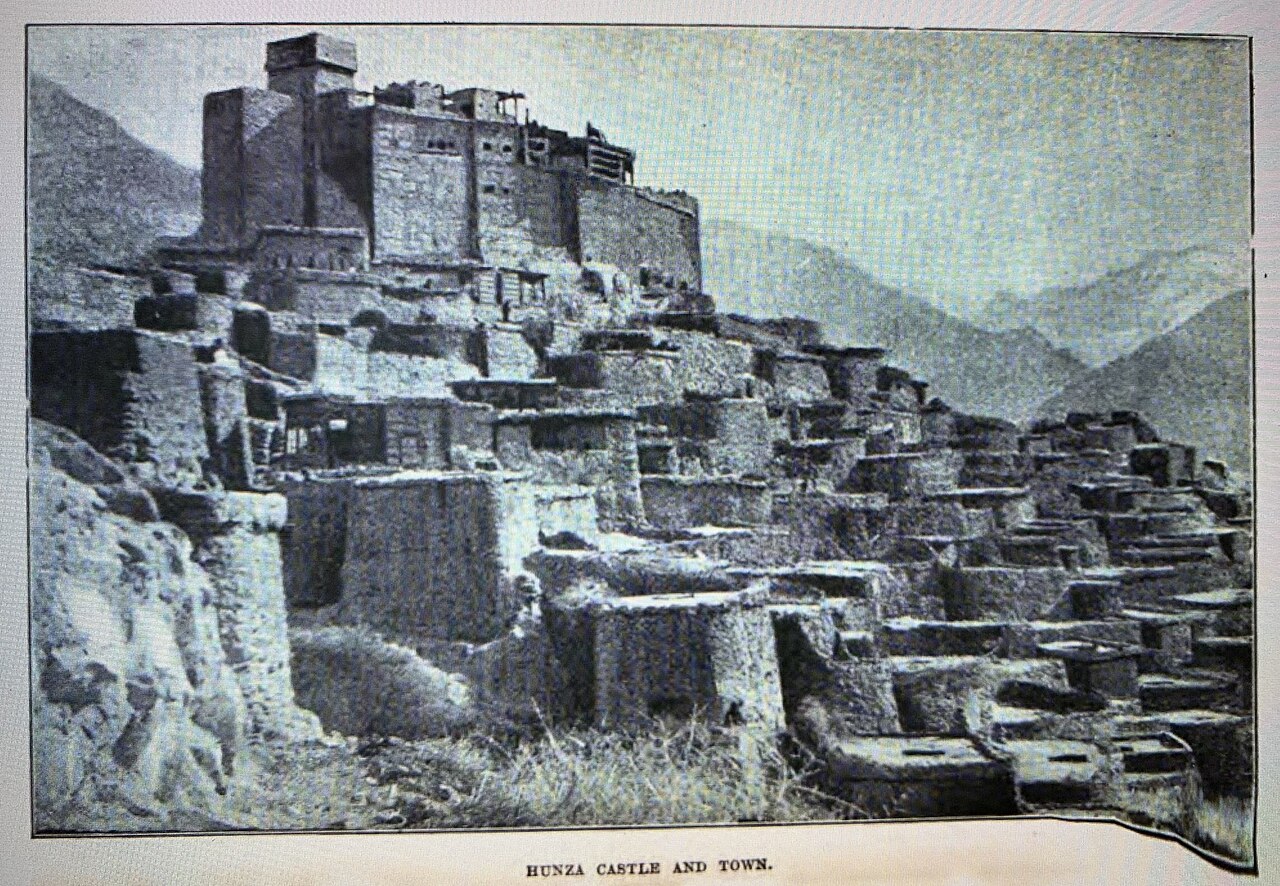 Baltit Fort and settlement, circa 1890; reproduced in E. F. Knight’s Where Three Empires Meet.
